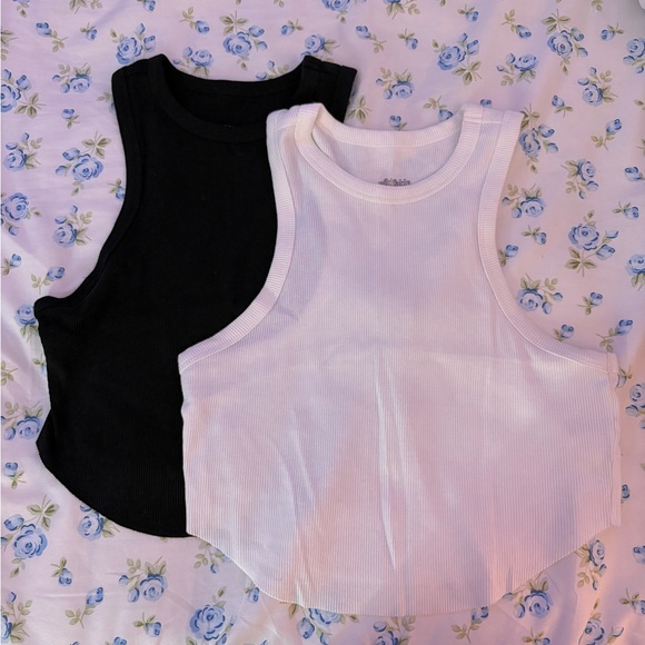 2 Pack- Ribbed Tank Tops - Picture 1 of 4